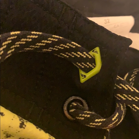 Quiksilver short size 32, excellent condition! - Picture 3 of 4